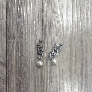 Elegant Chain Silver Pearl Drop Earrings